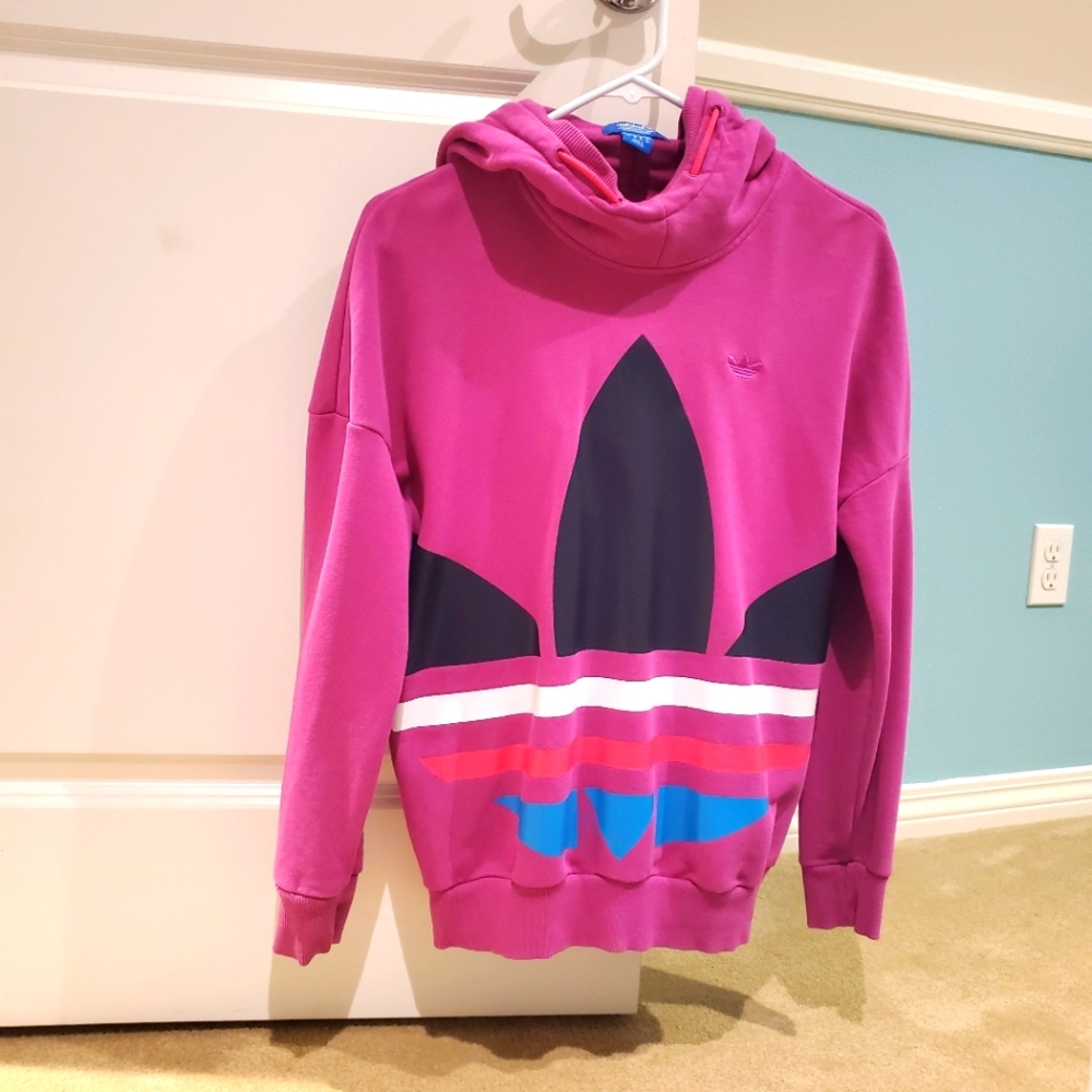 Adidas Orginal  pull Over fuscia sweater size small